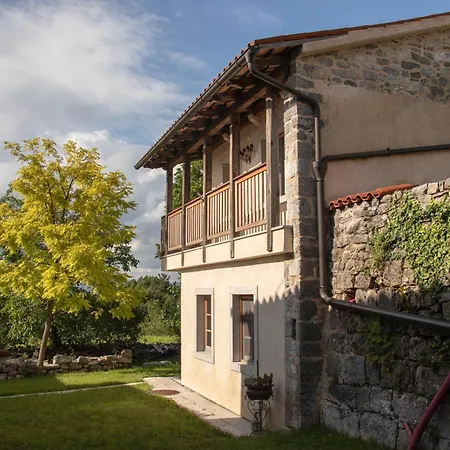 Krasna Hiska - Authentic Heritage