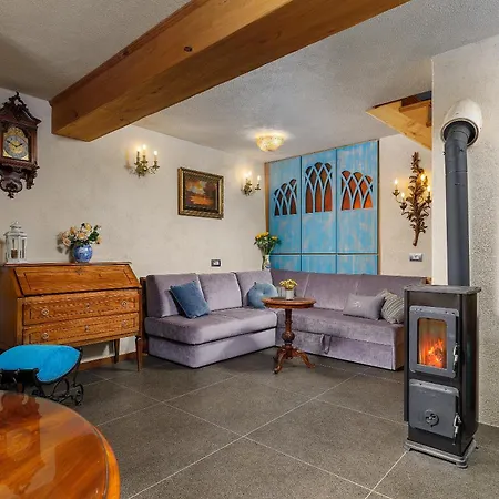 Villa Krasna Hiska - Authentic Heritage Sezana