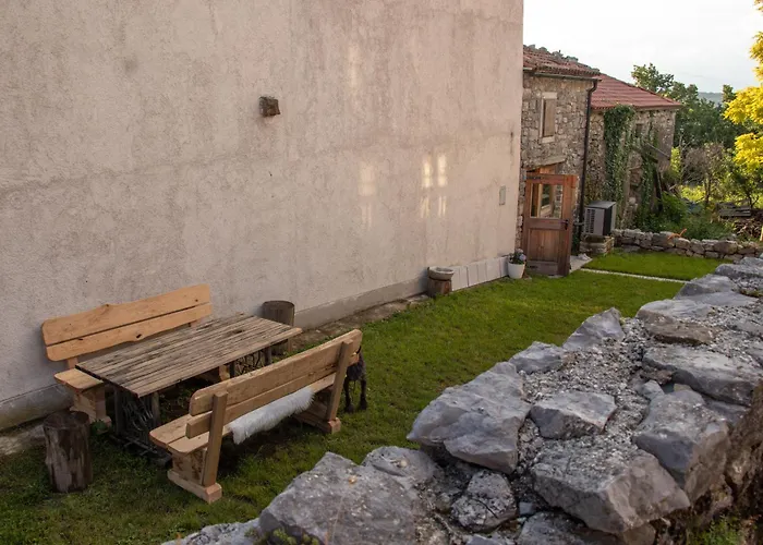 Krasna Hiska - Authentic Heritage Sežana