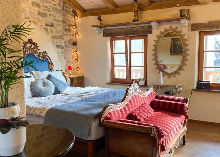 Krasna Hiska - Authentic Heritage Villa Sežana